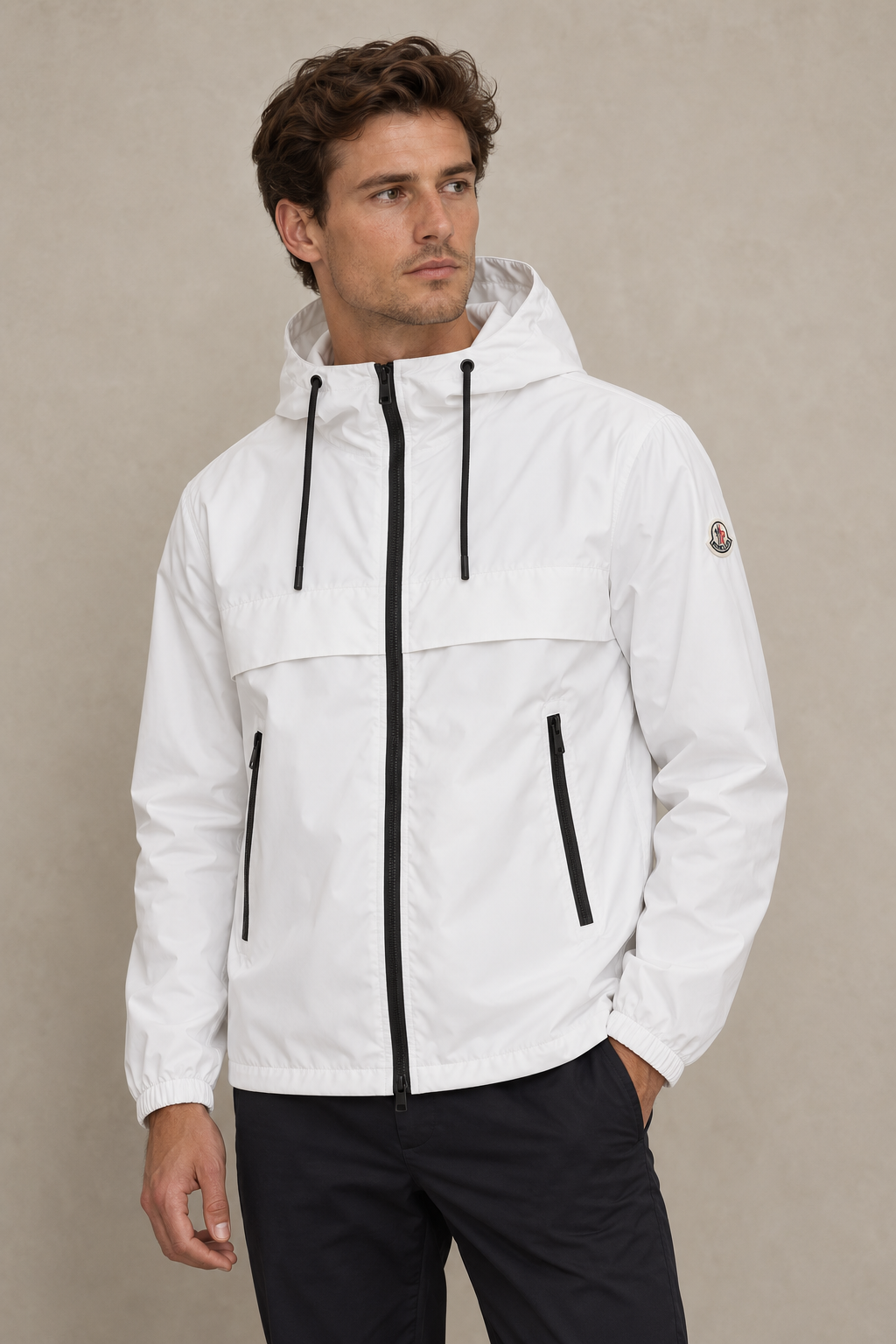 מעיל רוח - MONCLER - לבן סמל על הכתף