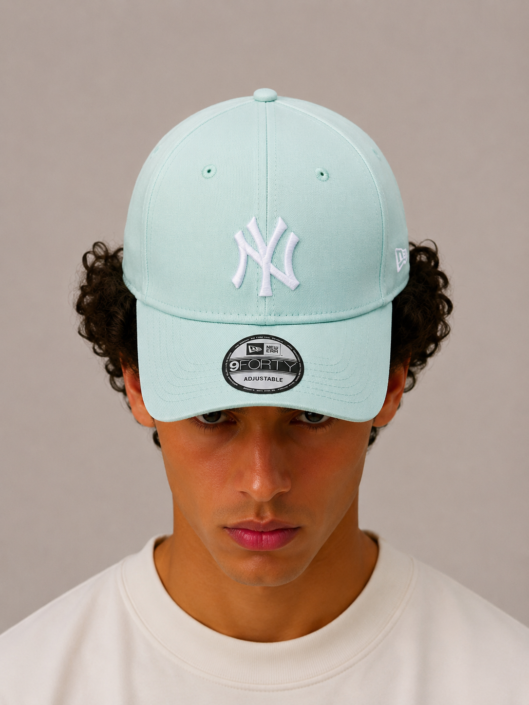 כובע NEW ERA - ירוק בהיר עם לוגו לבן