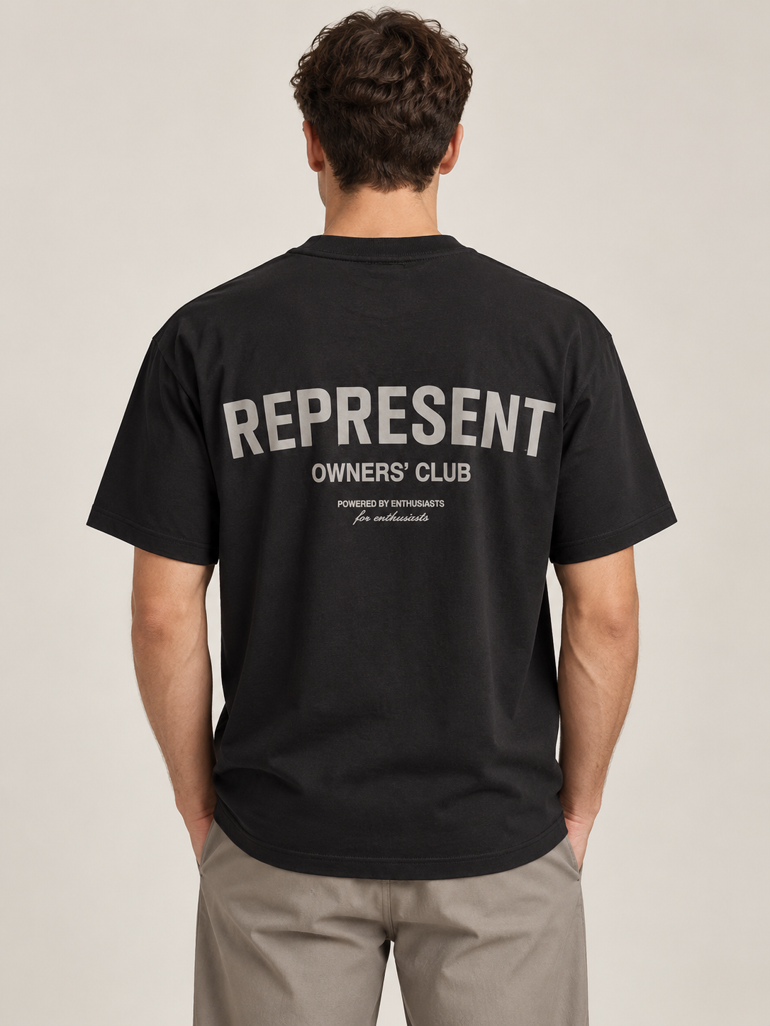 טי שירט - REPRESENT - שחור עם כיתוב בגב