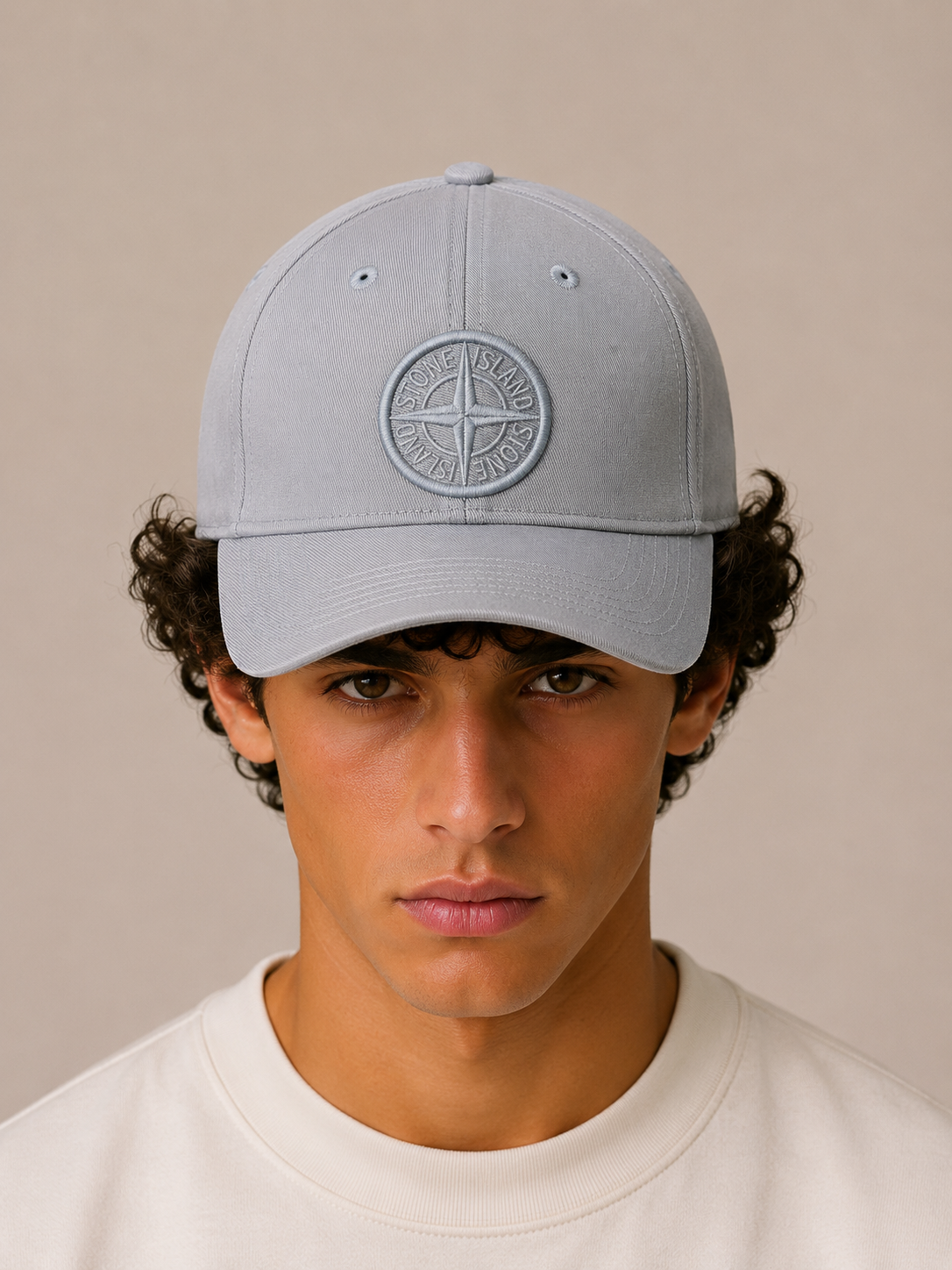 כובע STONE ISLAND - אפור עם לוגו אפור