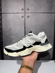 נעלי - New Balance 9060 - שחור לבן