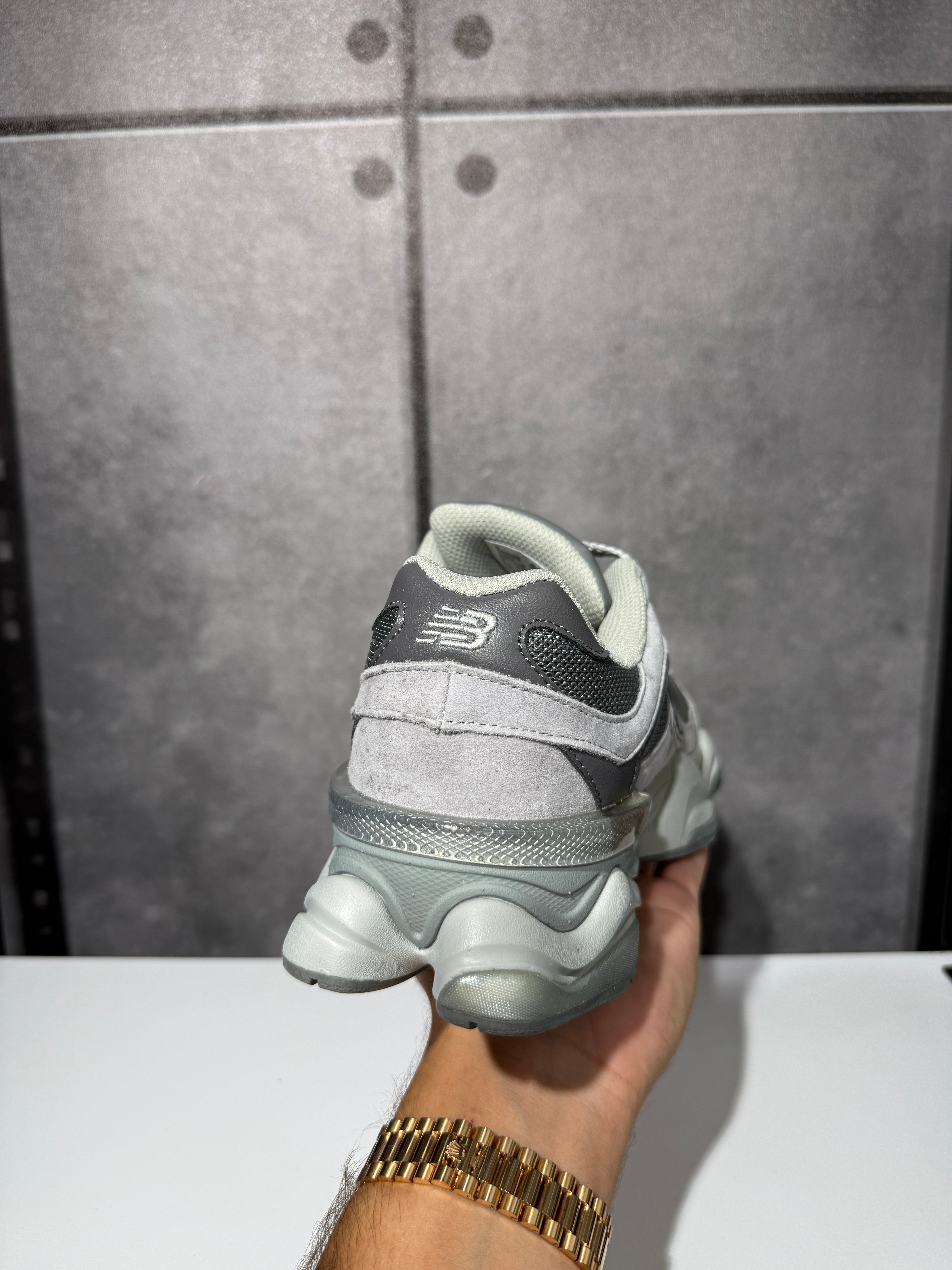 נעלי - New Balance 9060 - אפור