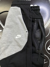 מכנס ארוך שחור אפור 2023 - TECH FLEECE - יוניסקס