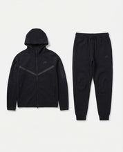 חליפה שחור 2023 - TECH FLEECE - יוניסקס