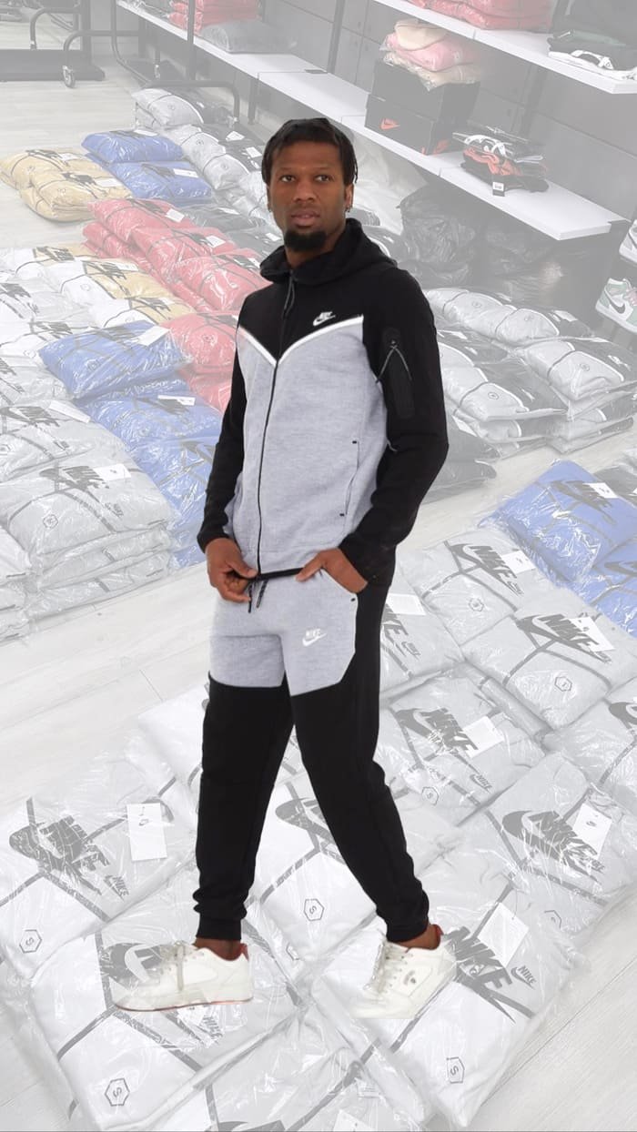 חליפה שחור אפור 2023 - TECH FLEECE - יוניסקס