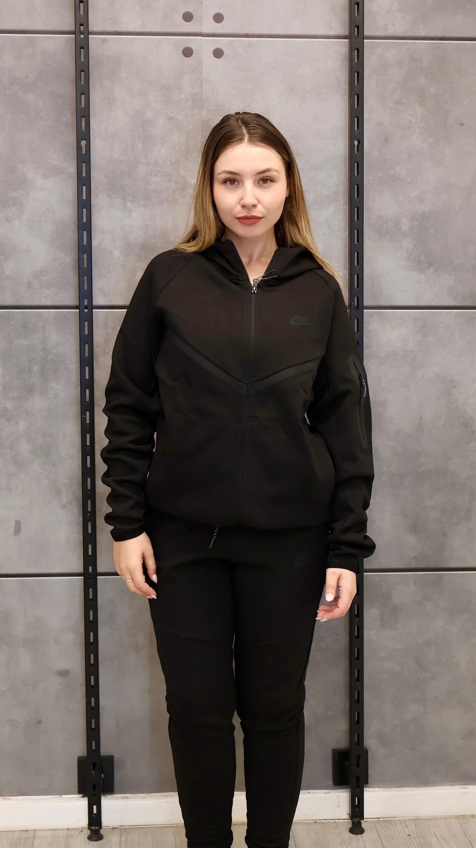 חליפה שחור 2026 - TECH FLEECE - יוניסקס