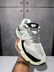 נעלי - New Balance 9060 - שחור לבן