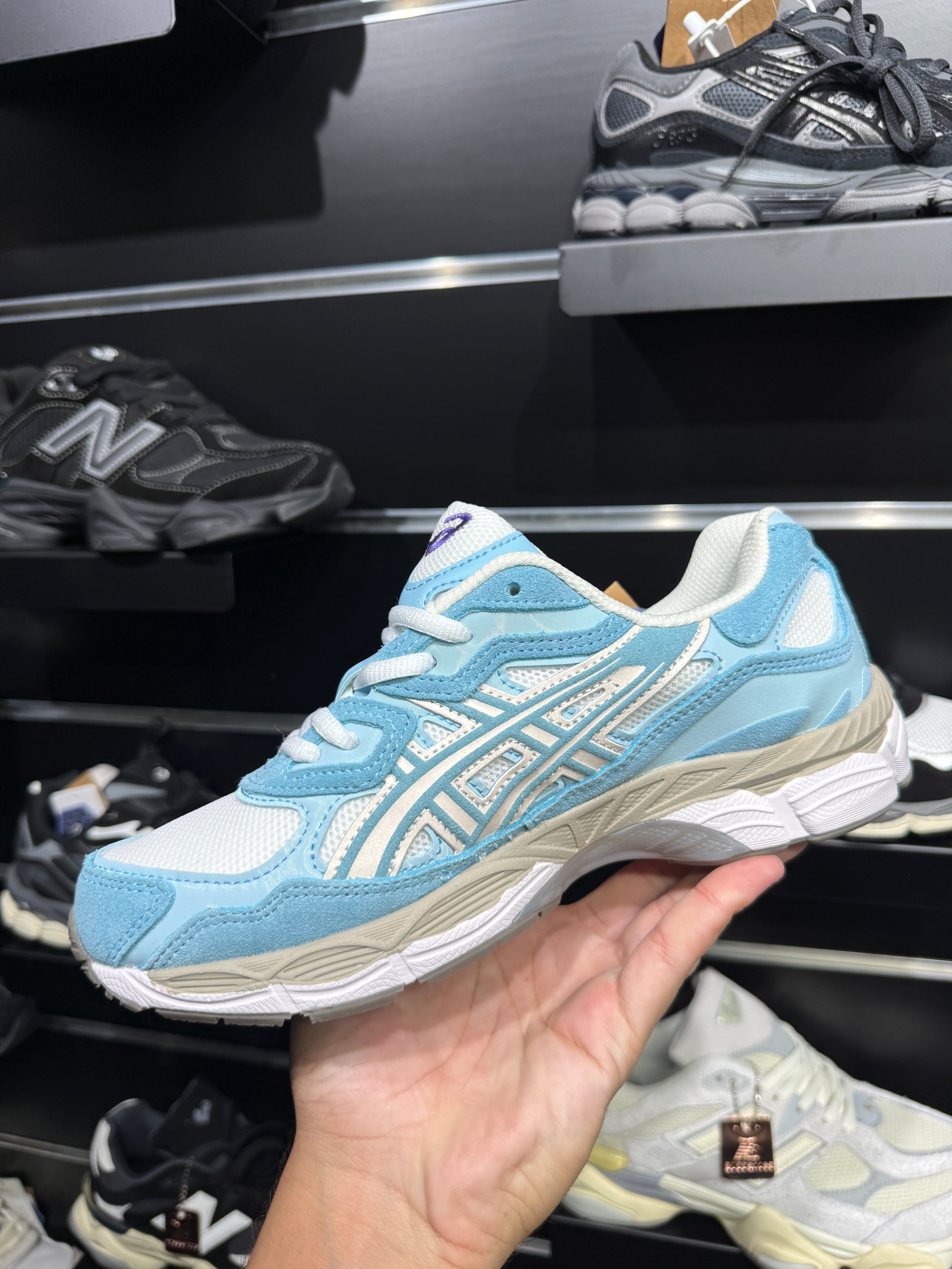 נעלי - Asics Gel NYC - תכלת