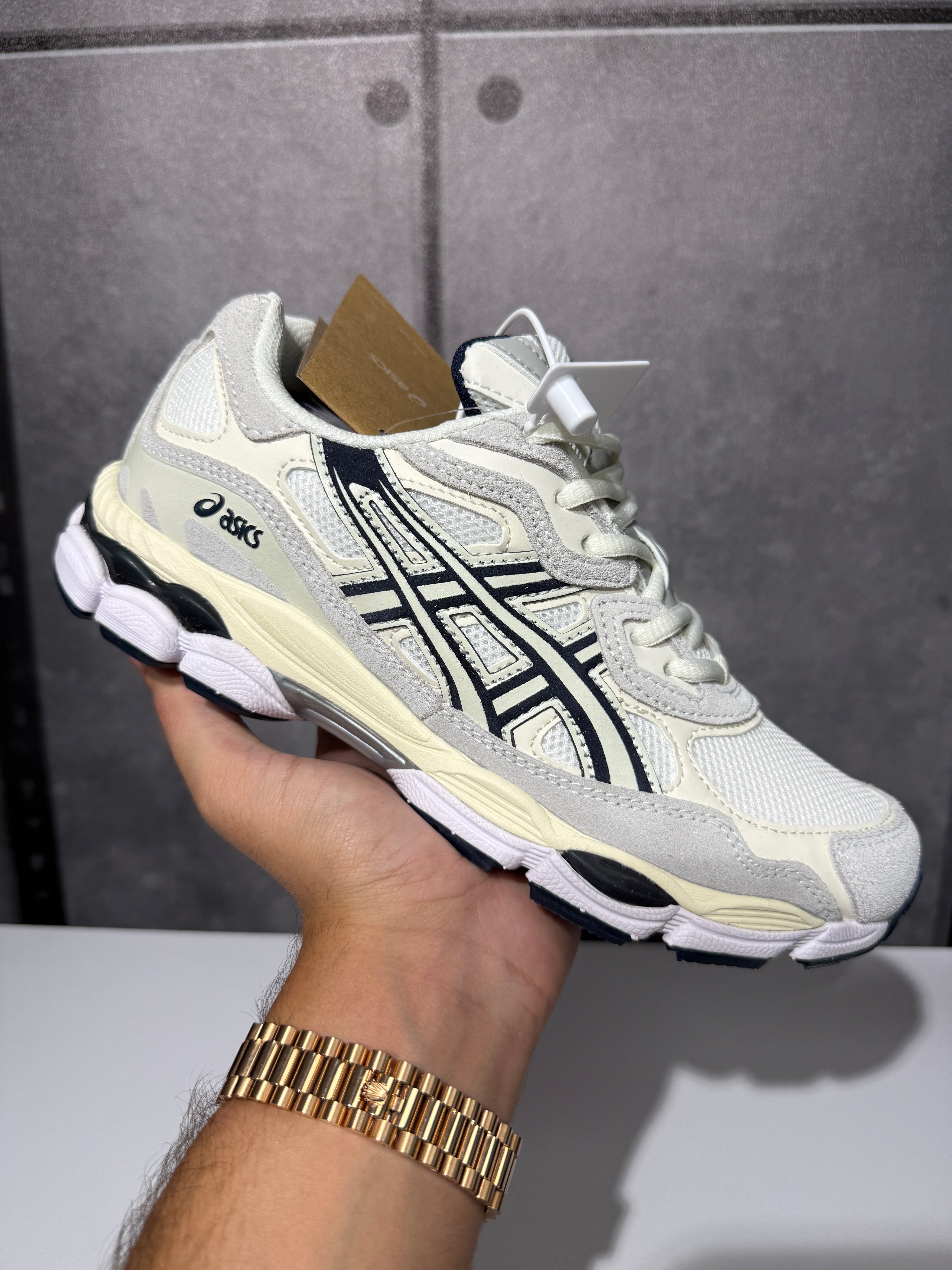 נעלי - Asics Gel NYC - לבן שחור
