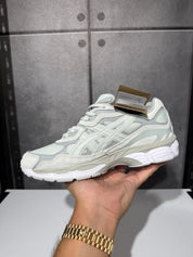 נעלי - Asics Gel NYC - אפור