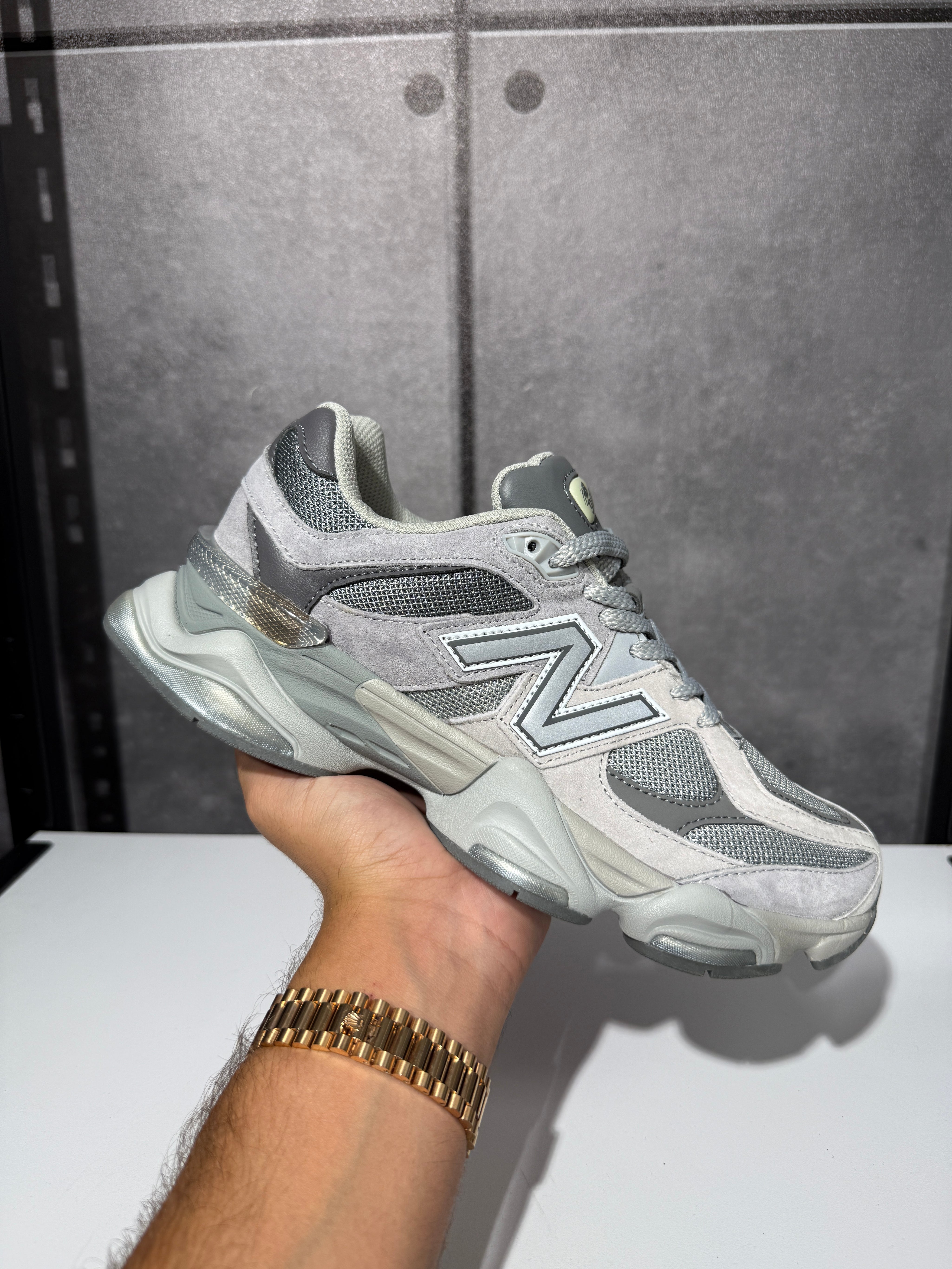 נעלי - New Balance 9060 - אפור