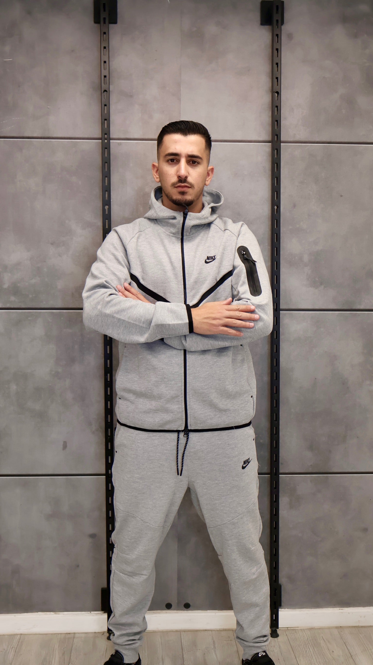 חליפה אפור 2026 - TECH FLEECE - יוניסקס