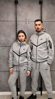 חליפה אפור 2026 - TECH FLEECE - יוניסקס