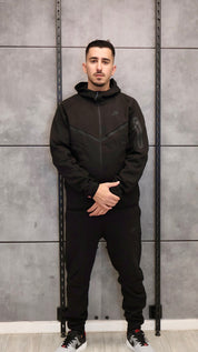 חליפה שחור 2026 - TECH FLEECE - יוניסקס