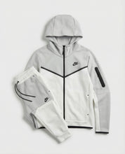 חליפה אפור לבן 2023 - TECH FLEECE - יוניסקס