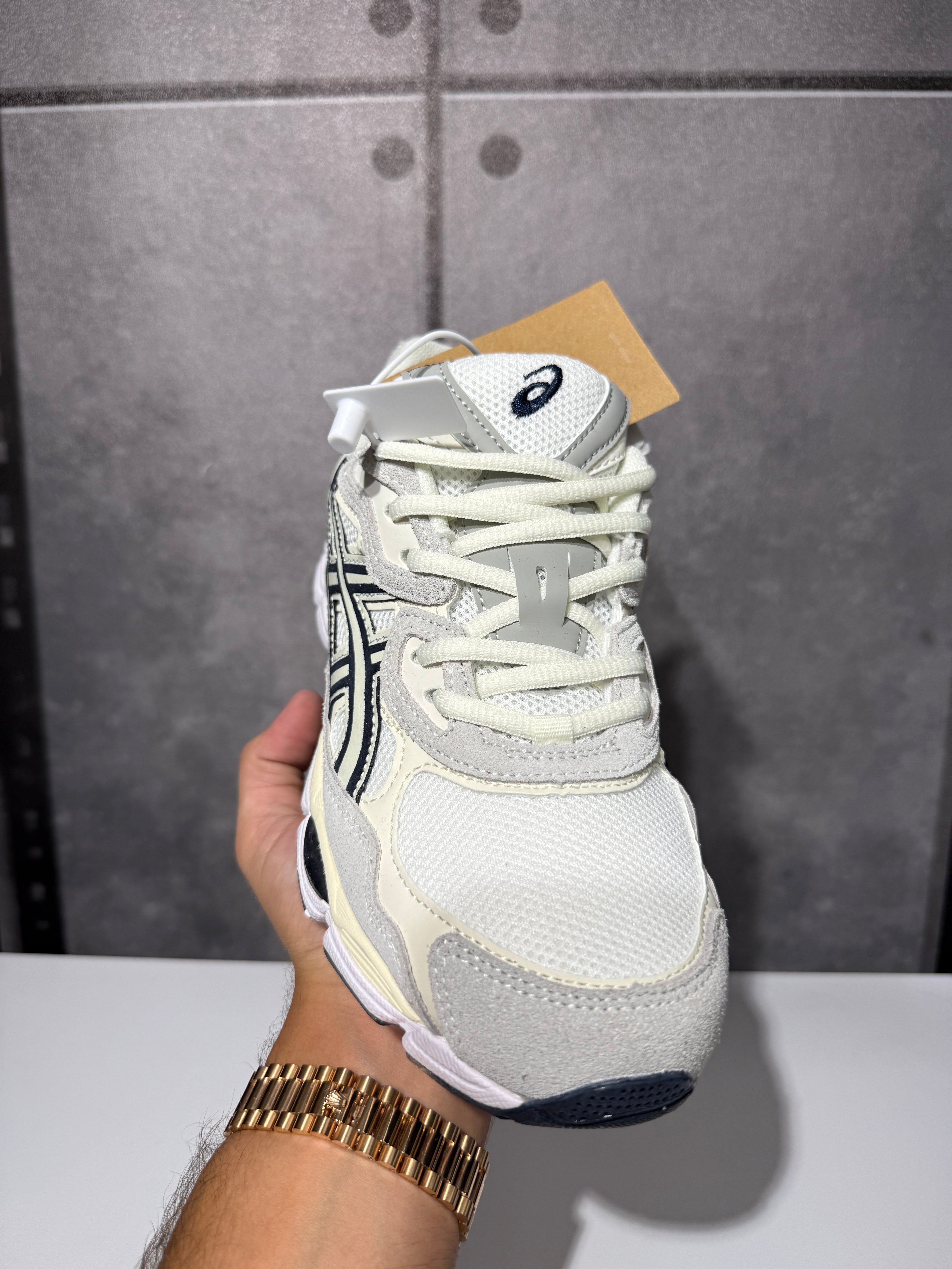 נעלי - Asics Gel NYC - לבן שחור