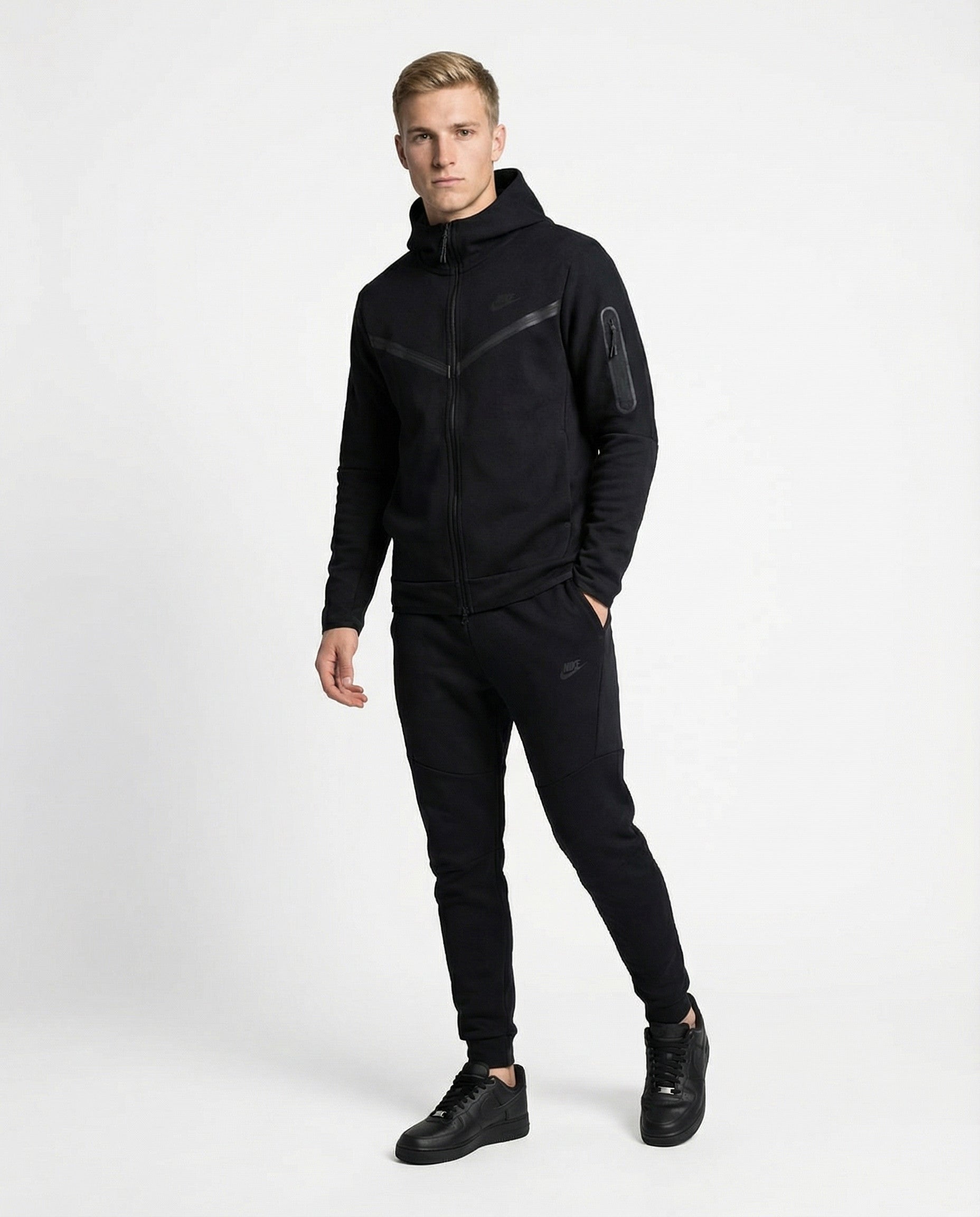 חליפה שחור 2023 - TECH FLEECE - יוניסקס