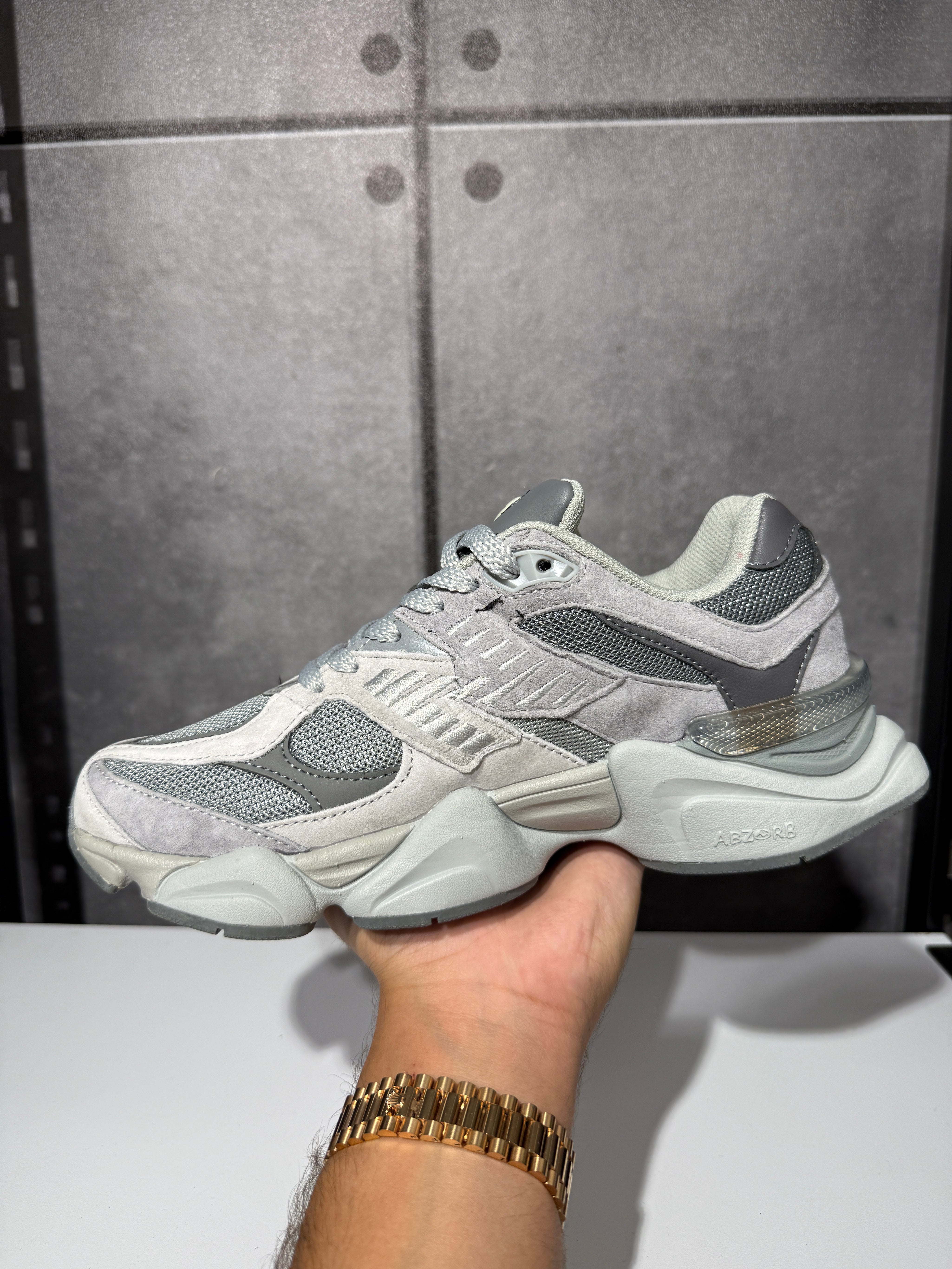 נעלי - New Balance 9060 - אפור