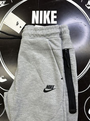 מכנס ארוך אפור - יוניסקס - TECH FLEECE נייק טק פליז