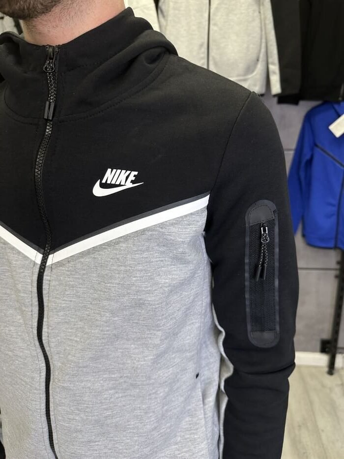 חליפה שחור אפור 2023 - TECH FLEECE - יוניסקס