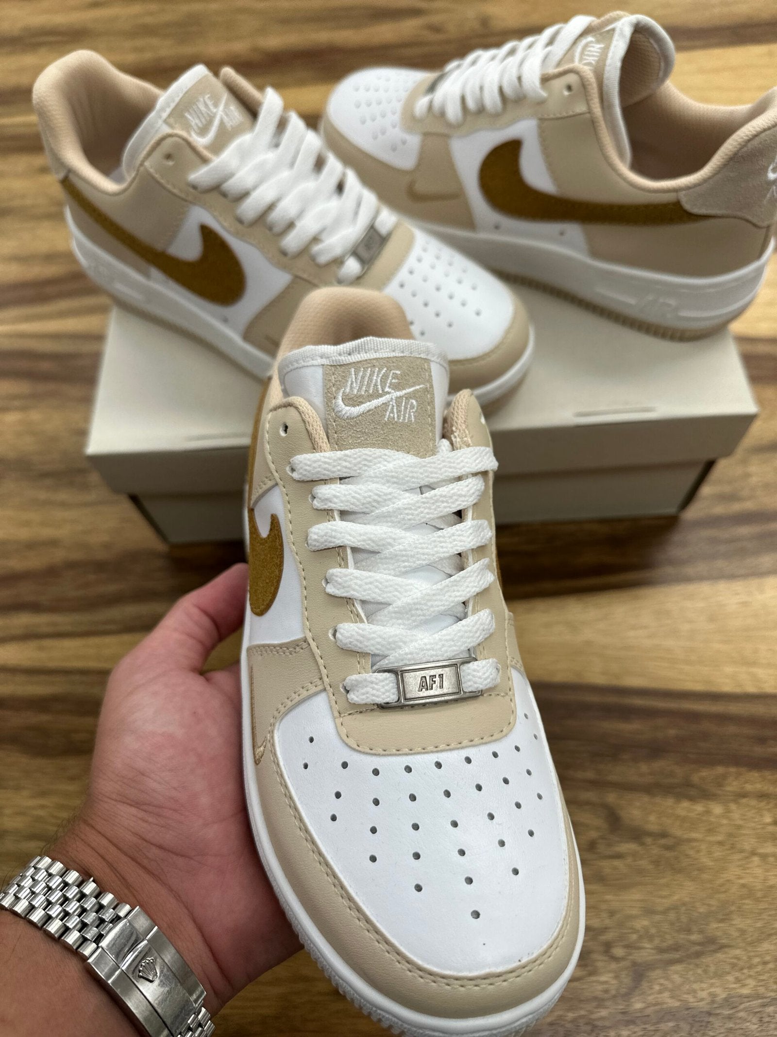 נעלי - Air force 1 - בז לבן