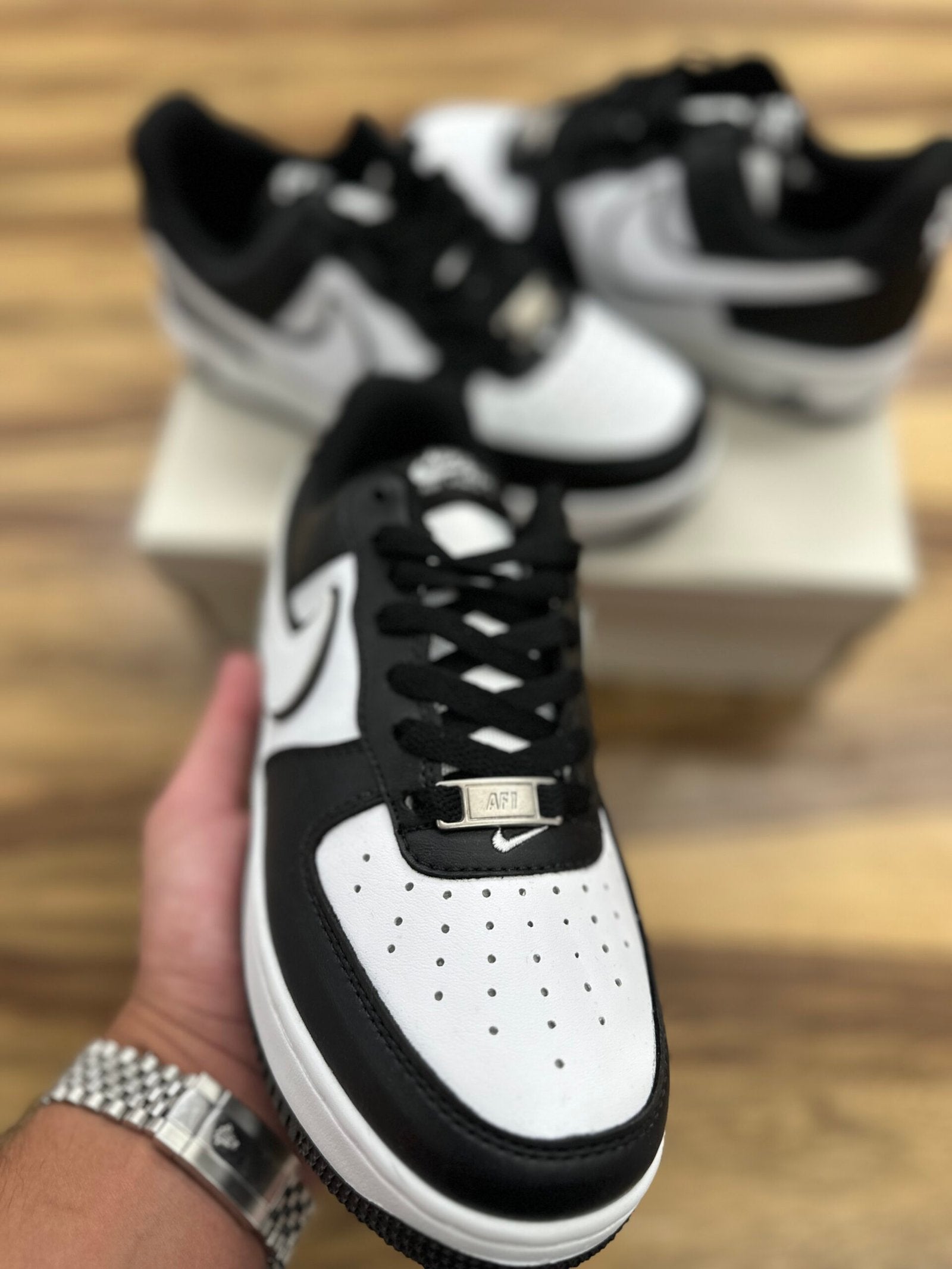 נעלי - Air force 1 - שחור לבן