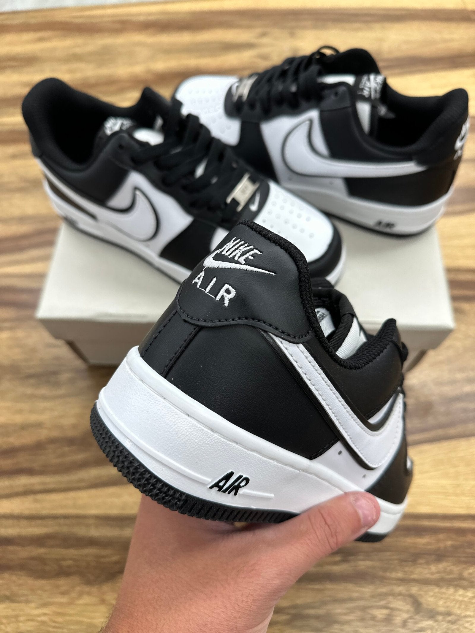 נעלי - Air force 1 - שחור לבן