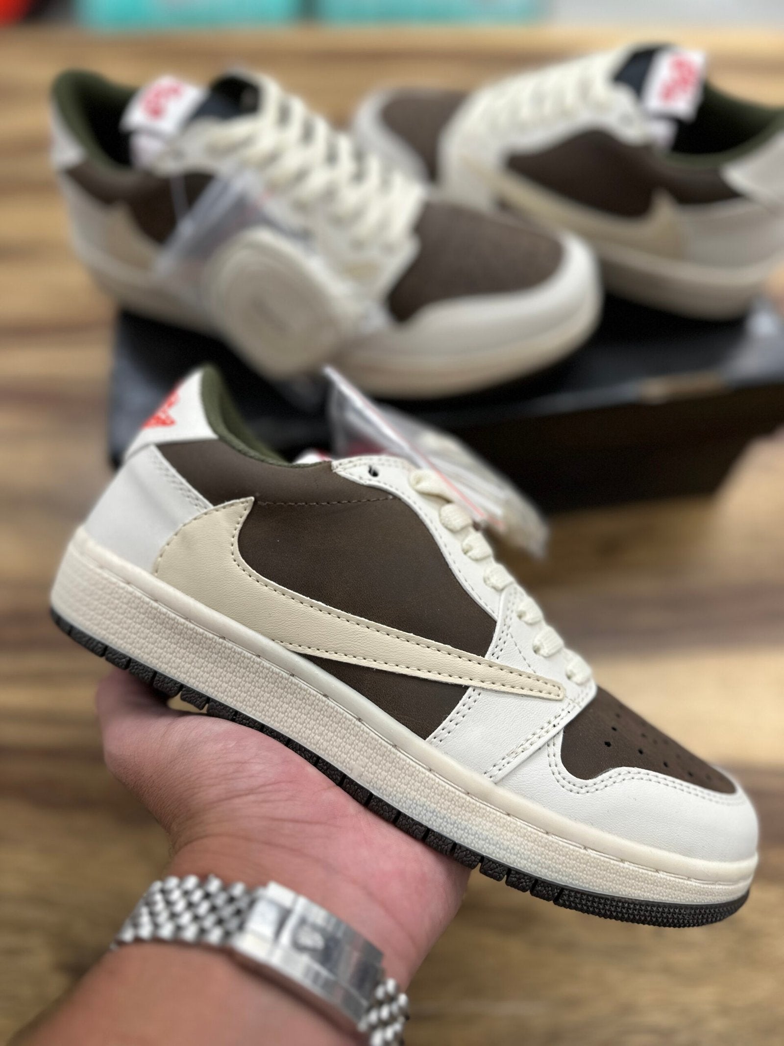 נעלי - Travis scott - שמנת