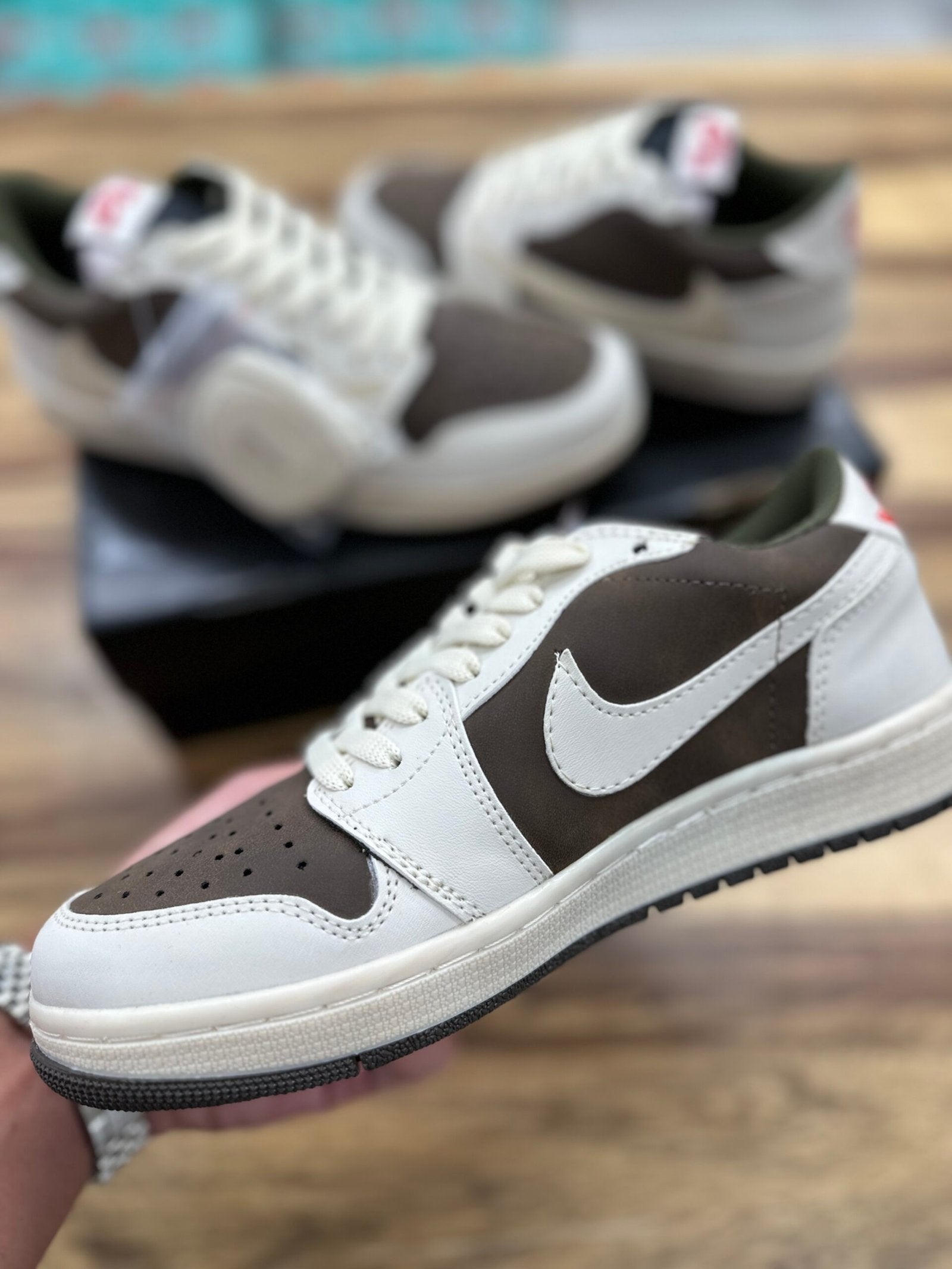 נעלי - Travis scott - שמנת