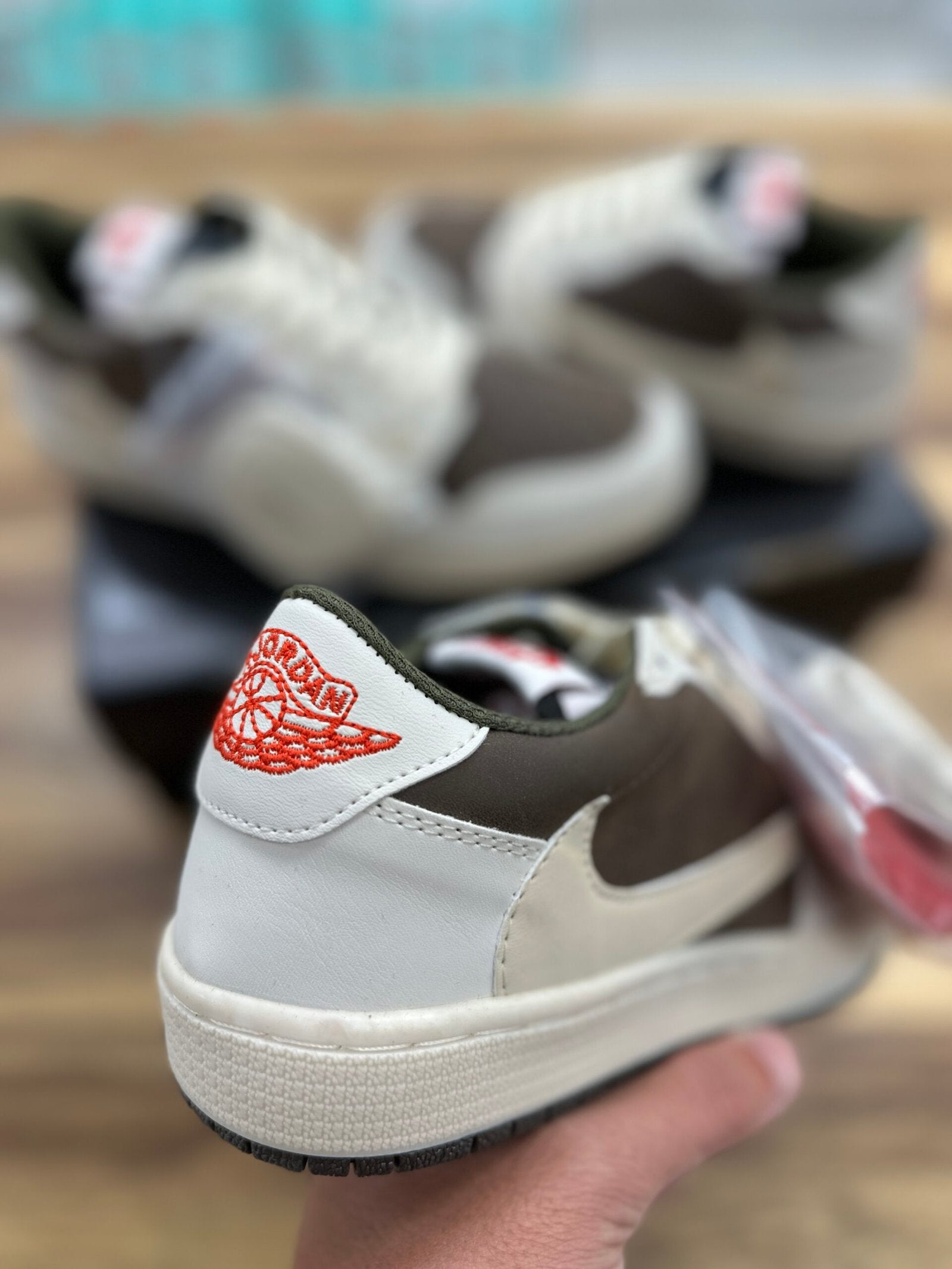 נעלי - Travis scott - שמנת