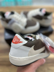 נעלי - Travis scott - שמנת