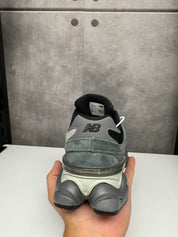 נעלי - New Balance 9060 - שחור אפור