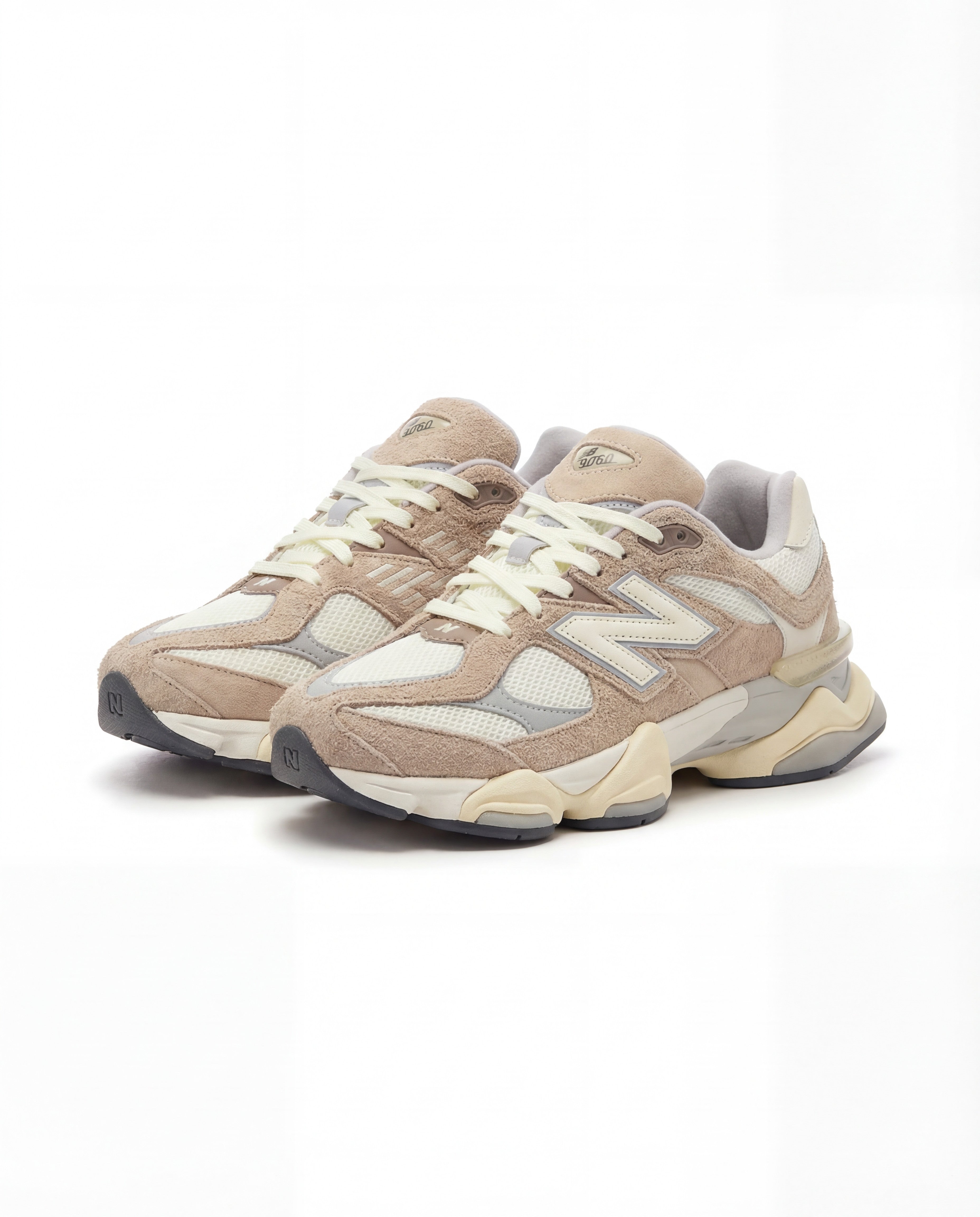 נעלי - New Balance 9060 - חום לבן ג’מס
