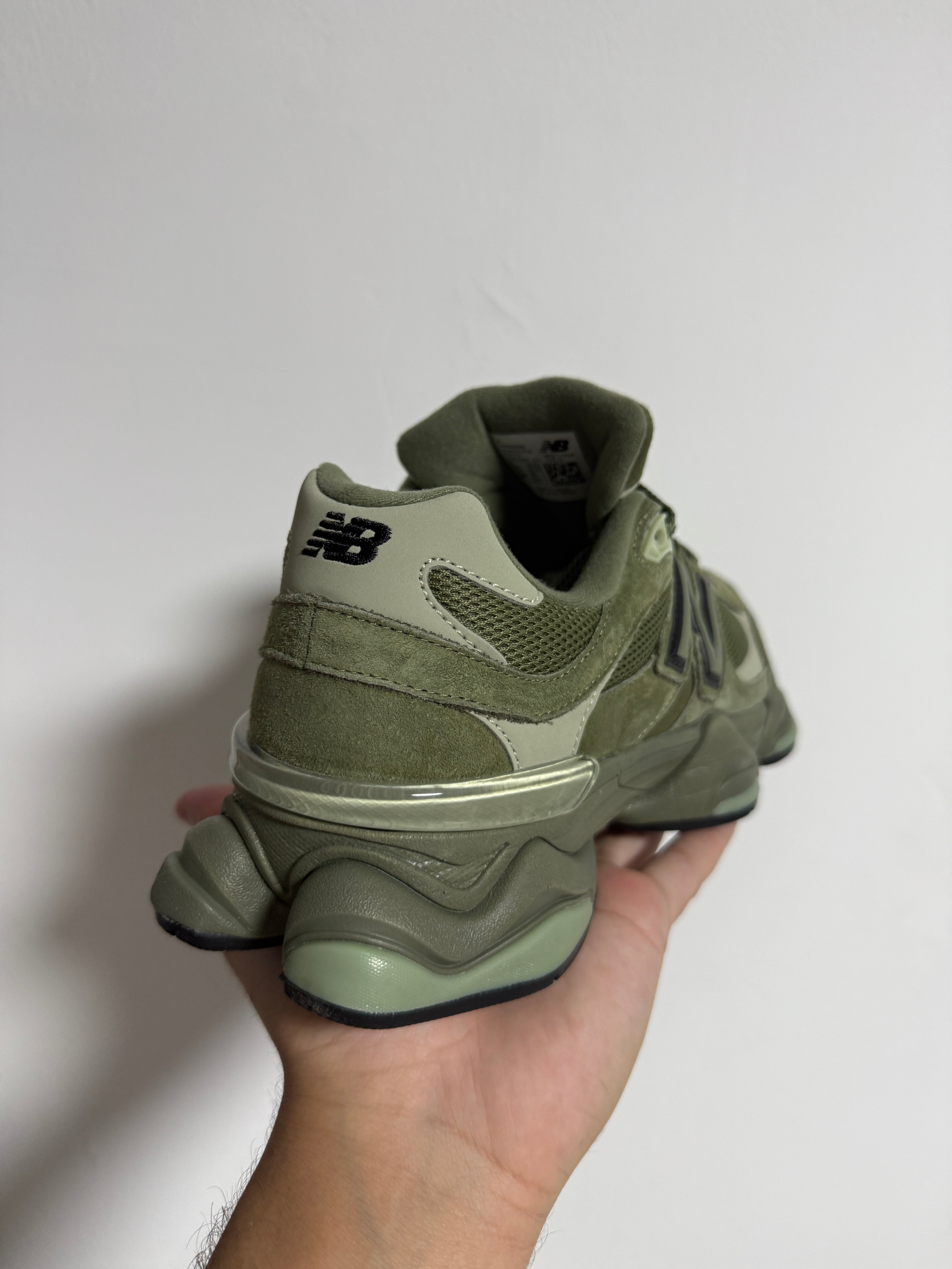 נעלי - New Balance 9060 - ירוק זית