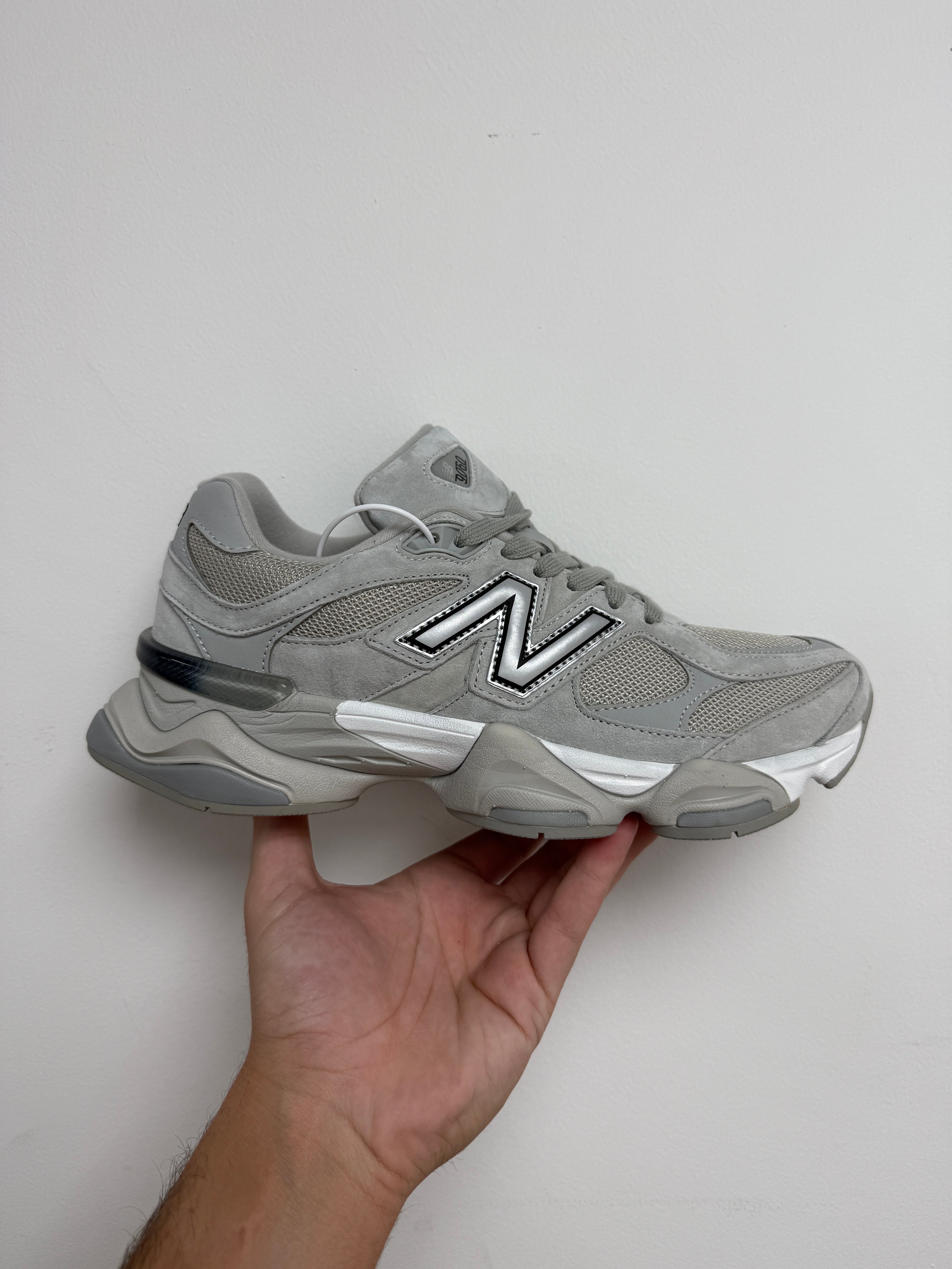 נעלי - New Balance 9060 - אפור