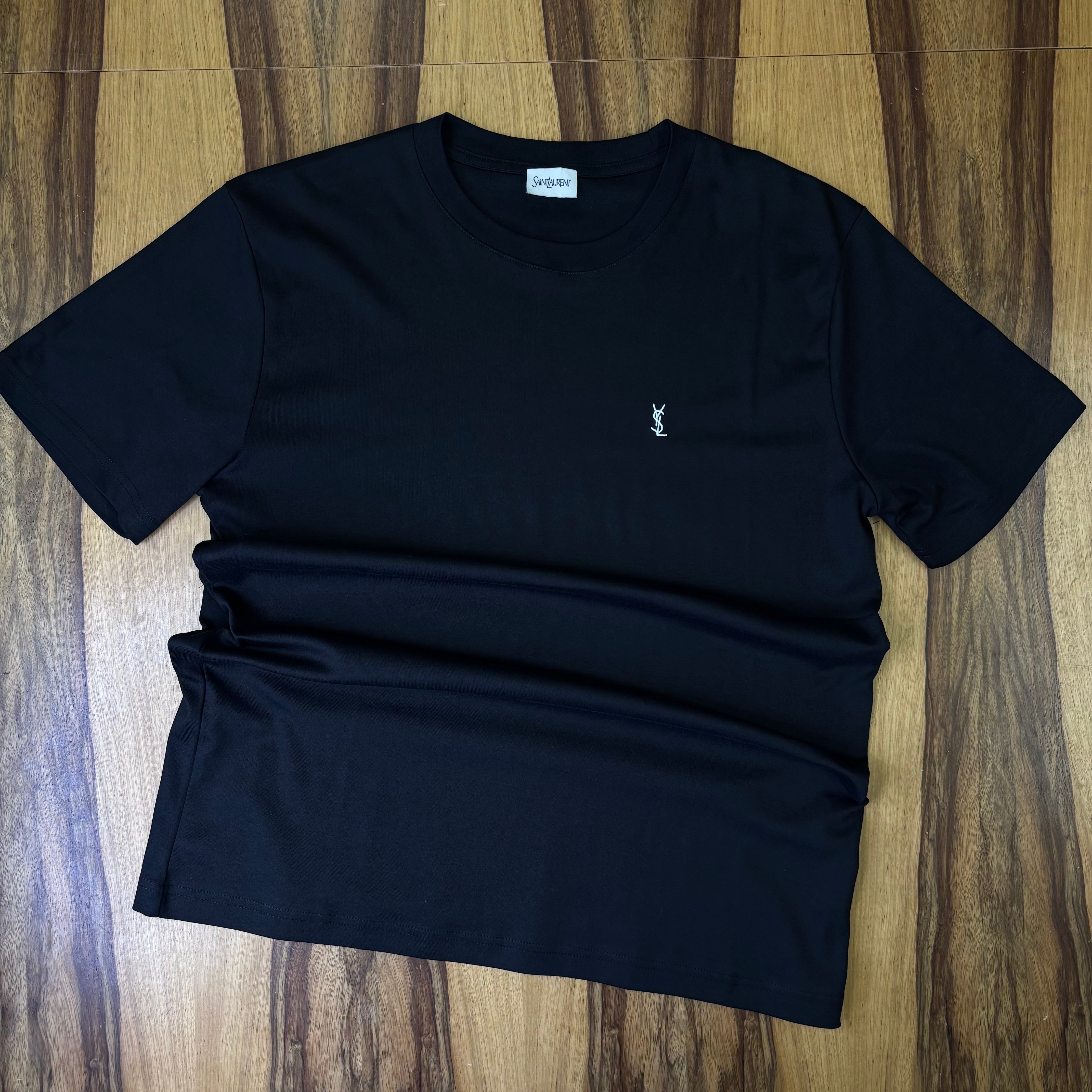 טי שירט - SAINT LAURENT - שחור לוגו לבן  רקום