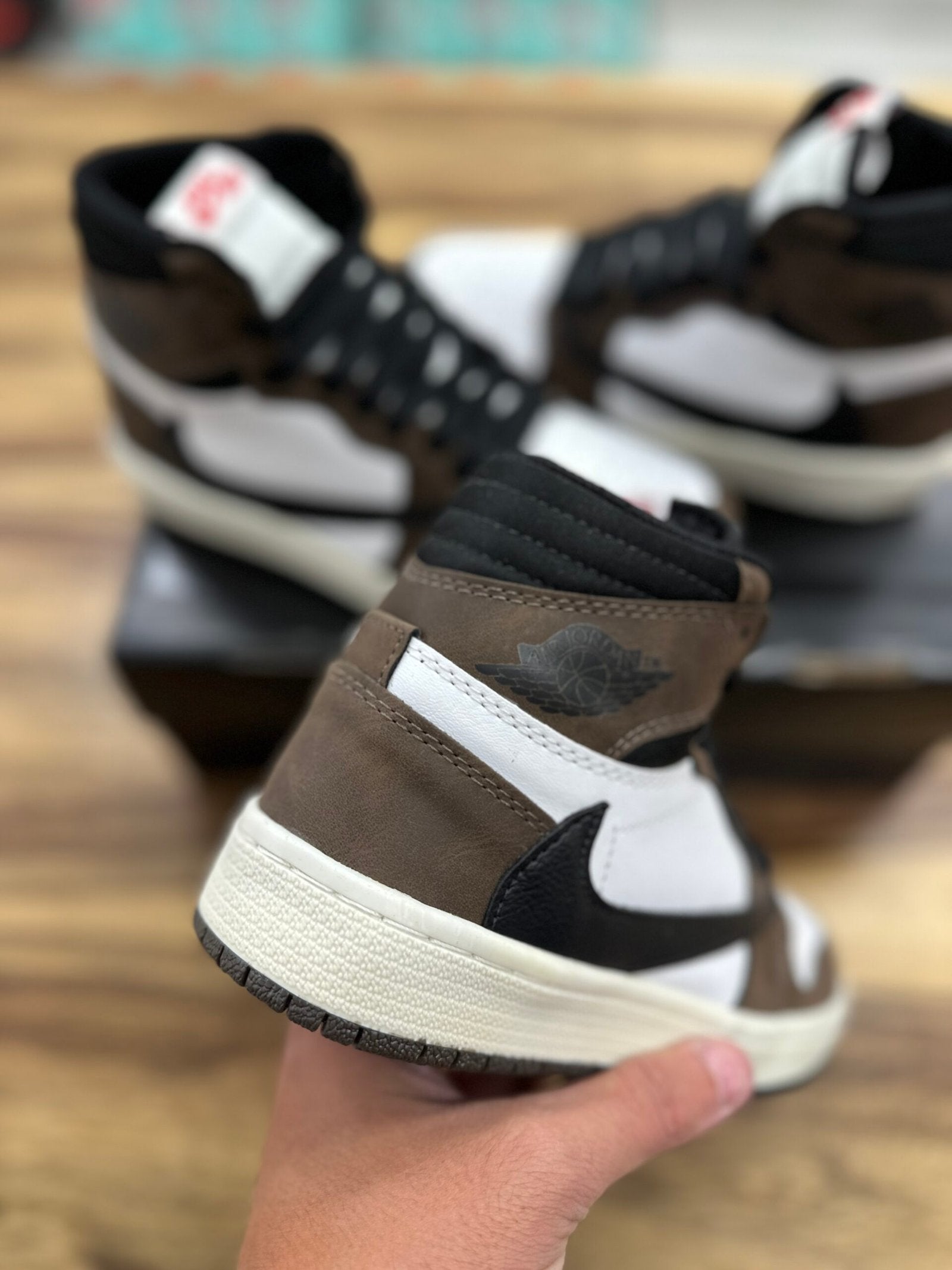 נעלי - Travis scott - מוקה גבוה