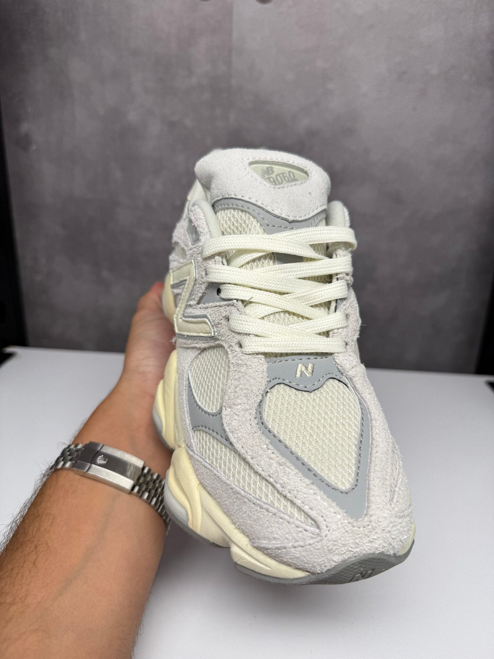 נעלי - New Balance 9060 - שמנת ג׳מס